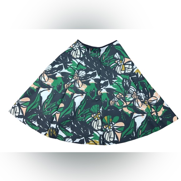 H&M Floral Neoprene Skirt - Picture 5 of 12